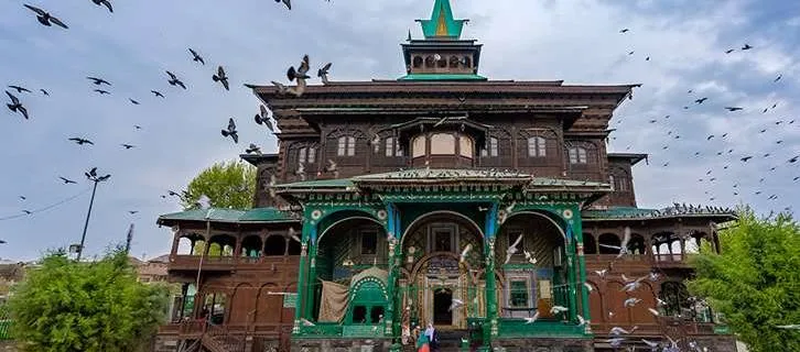 Kashmir, the Paradise on Earth Kashmir, the Paradise on Earth